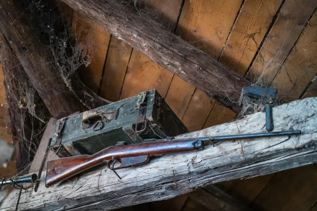 Old hunting rifle on display